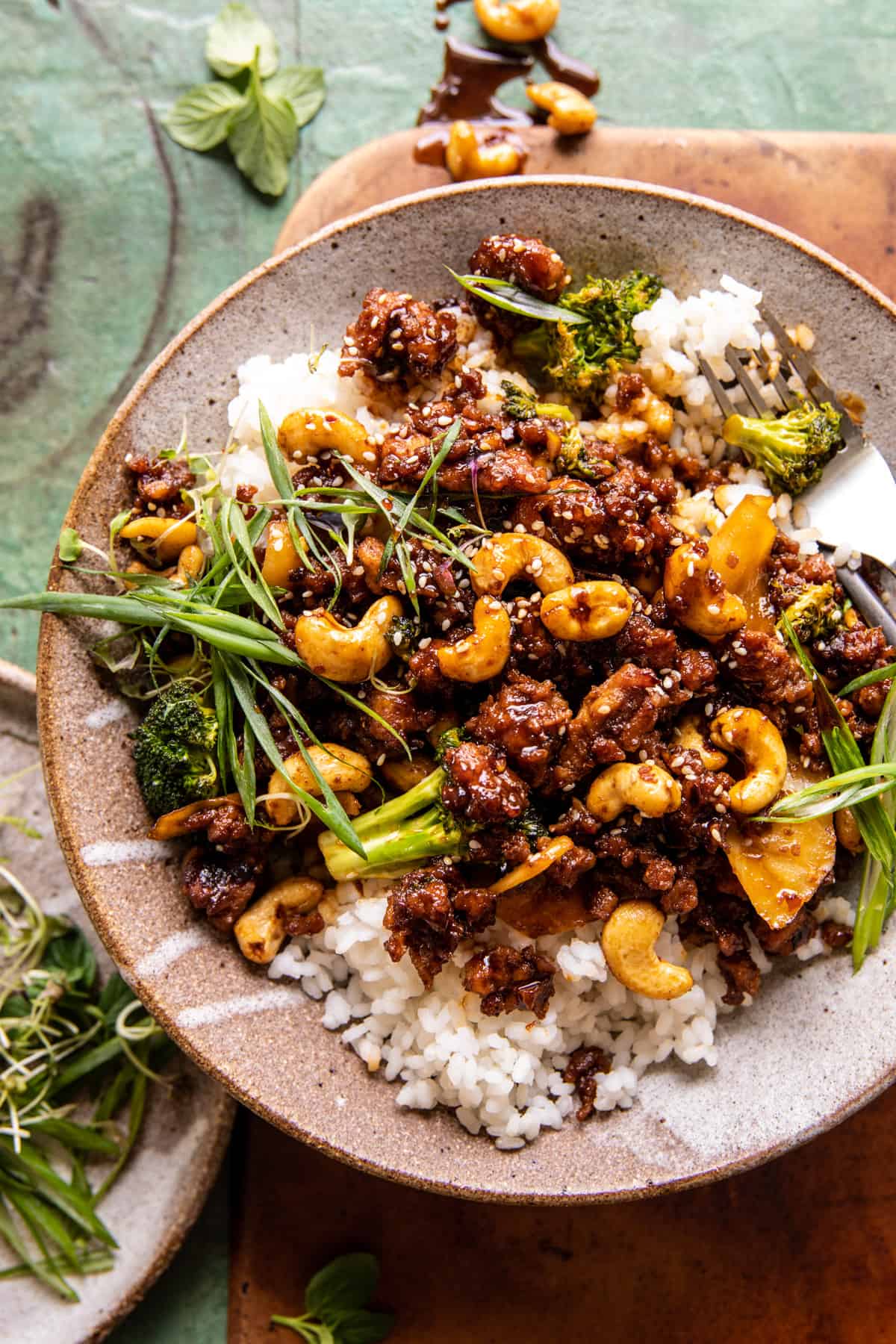 20 Minute Garlic Butter Cashew Chicken | halfbakedharvest.com