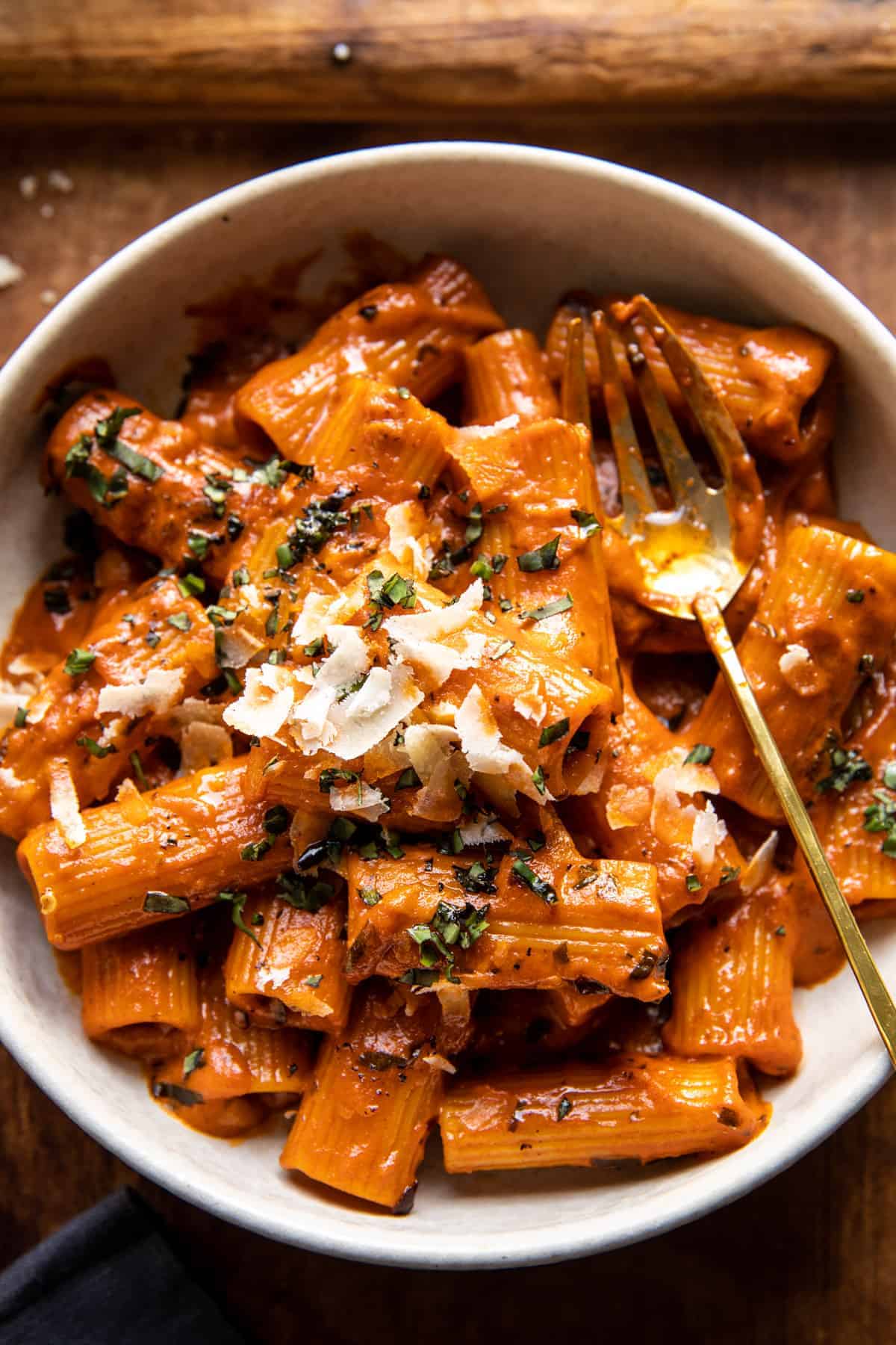 Spicy Pesto Pasta Alla Vodka | halfbakedharvest.com